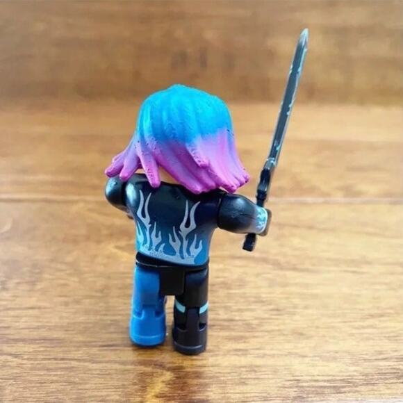 ROBLOX Blue Lazer Parkour Runner Figure - Picture 2 of 2